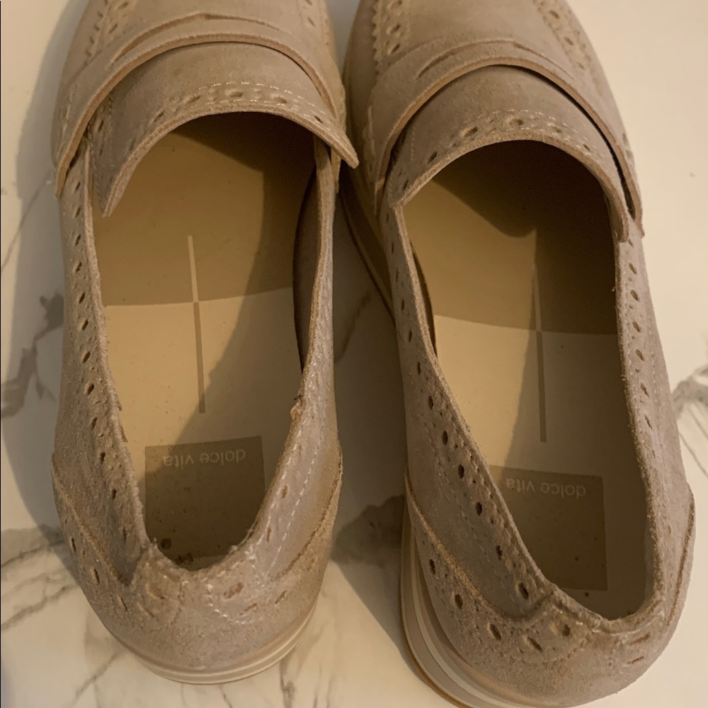 Dolce Vita women’s Tan Suede Loafers - Picture 4 of 6